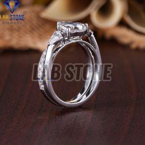 Elegant Pear & Round Cut Diamond White Gold Ring