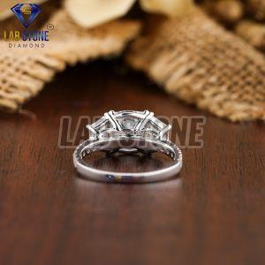 Round & Cushion Cut Diamond White Gold Ring