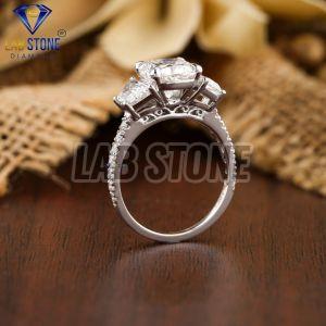 Round & Cushion Cut Diamond White Gold Ring