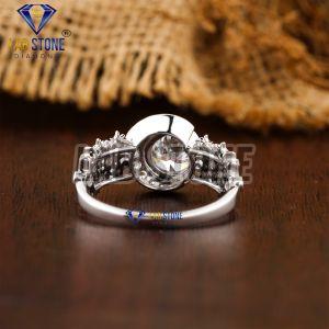 Vintage Round Cut Diamond White Gold Ring