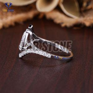 Round & Pear Cut Diamond White Gold Ring