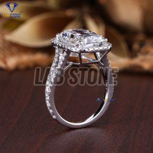 Stunning Cushion & Round Cut Diamond White Gold Ring