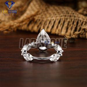 Luxurious Diamond White Gold Ring