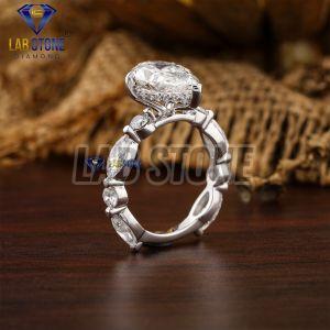 Luxurious Diamond White Gold Ring