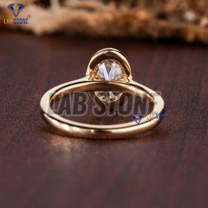 Graceful Oval Cut Diamond Yellow Gold Ring
