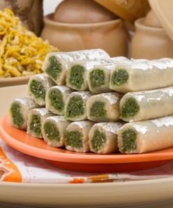 Kaju Rolls