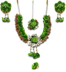 Green Choker Style Flower Jewellery Set