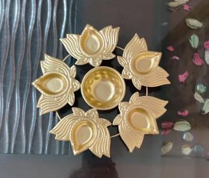 Decorative Metal Lotus Urli