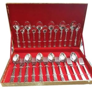 24 Pieces Stainless Steel Cutlery Set