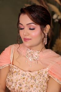 Engagement makeup services