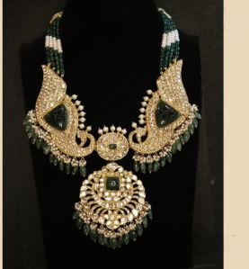 Gold Kundan Jewellery