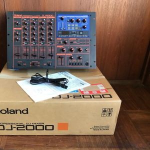 roland dj-2000 professional 4 channel mixing dj mixer