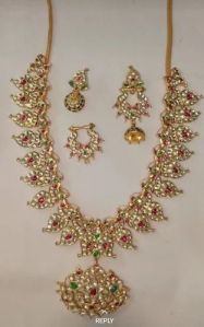 Ladies Pachi Work Necklace Set