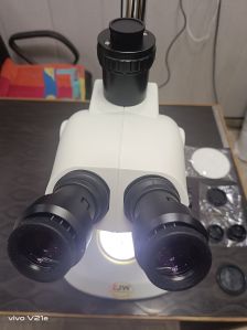 Stereo Zoom Microscope