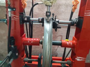 Two Wheeler Alloy Wheel Rim Straightener