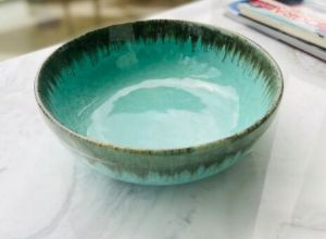 green l porcelain salad bowl