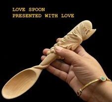 Grappy Vineleaf Love Spoon