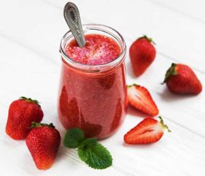 Prickly Pear Strawberry Smoothie