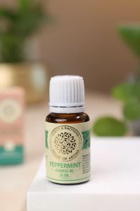 PEPPERMINT ESSENTIAL OIL FOR HEADACHES, DANDRUFF AND HAIR LOSS