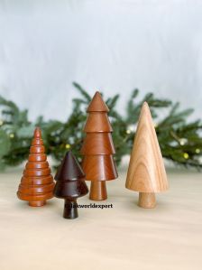 Set Of 4 Wooden Christmas Tree