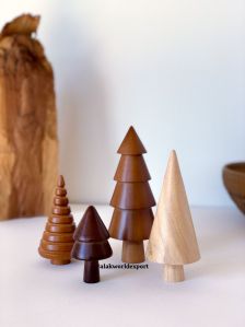 Set Of 4 Wooden Christmas Tree