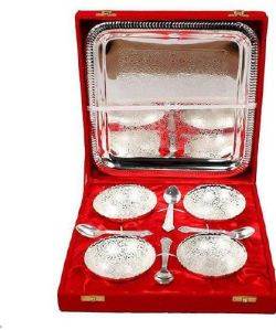 3.6 Inch German Silver Plated Floral Embossed Four Bowl With Tray Set