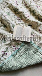 Coconut Tree Print Quilt