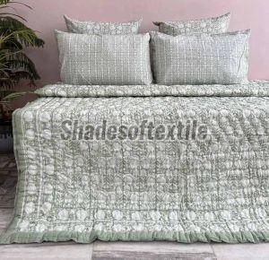 Tagaaibyroshni Reversible Double Bed Quilt With Pillow Covers