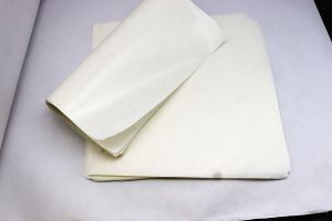 WHITE FOOD GRADE ONE SIDE COATED PAPER