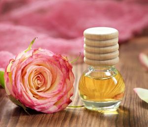 Eucalyptus and Rose Aroma Body Oil