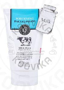 Scentio Milk Plus Organic Bright & Whitening Face Wash (Made In THAILAND)