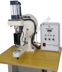 Four Claw Riveting Machine