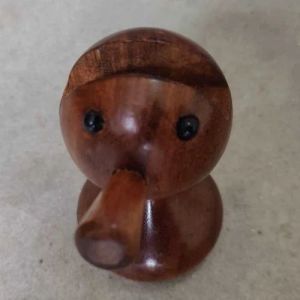Wooden Spectacles Holder