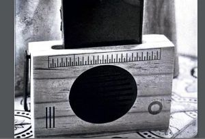 Radio Mobile Stand