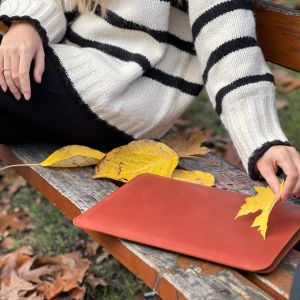 italian finish leather minimalist macbook laptop sleeve bag