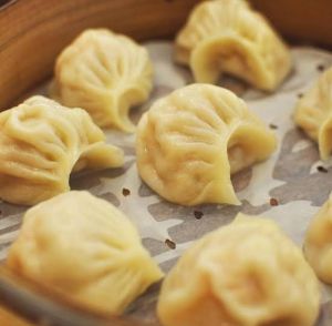 chicken momos