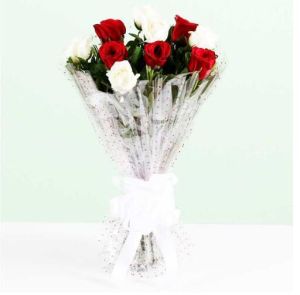 I Love You Red and White Roses With Petals