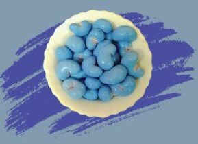 premium blueberry flavoured coated cashew