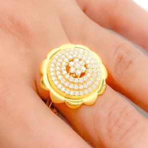 EXCLUSIVE FLOWER TOP CZ STATEMENT RING