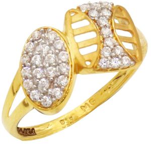 Unique Gold Finger Ring with a Carved Pattern