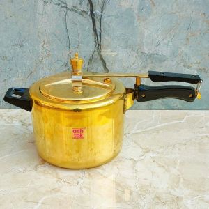 Brass pressure cooker