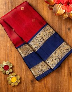 Traditional Red And Navy Blue Kanjivarm Saree