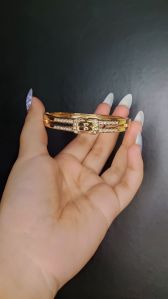 Anti Tarnish Bracelet With AAA +Star Cut AD