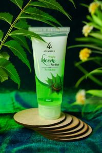 4 Summers Neem Face Wash