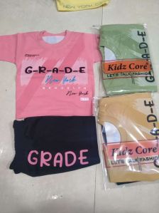 KIDSWEAR