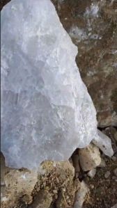 transparent glassy quartz