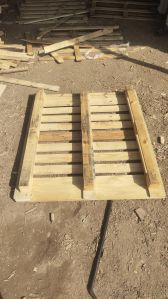 Used Wooden Pallets