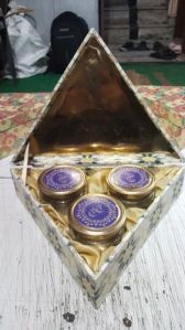 MDF Triangle Dry Fruit Box