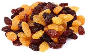 dried brown raisins