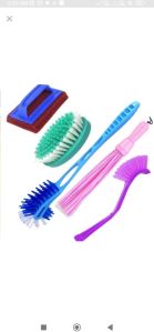 Plastic Toilet Brushes